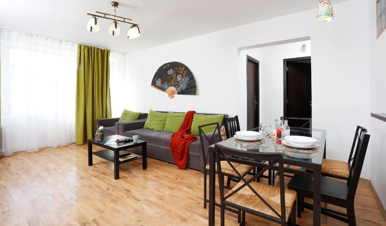 Central Apartment Very Close To Old City ブカレスト エクステリア 写真