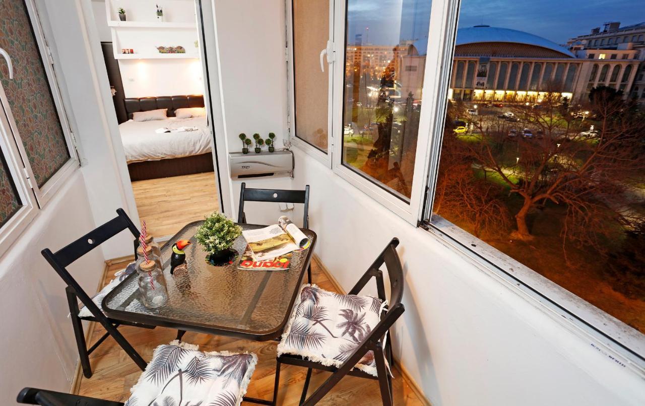 Central Apartment Very Close To Old City ブカレスト エクステリア 写真